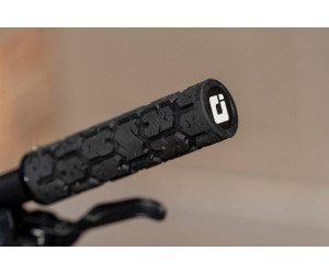Грипси ODI Rogue v2.1 Lock-On MTB Closed End 135mm