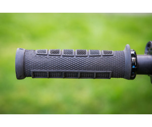 Грипсы ODI Elite PRO, V2.1 Lock On