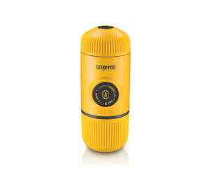 Портативная эспрессо-кофеварка Wacaco Nanopresso желтая, механическая, для молотого кофе
