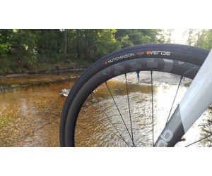 Покришка HUTCHINSON OVERIDE 700X38 TR Покришка HUTCHINSON OVERIDE 700X38 TR